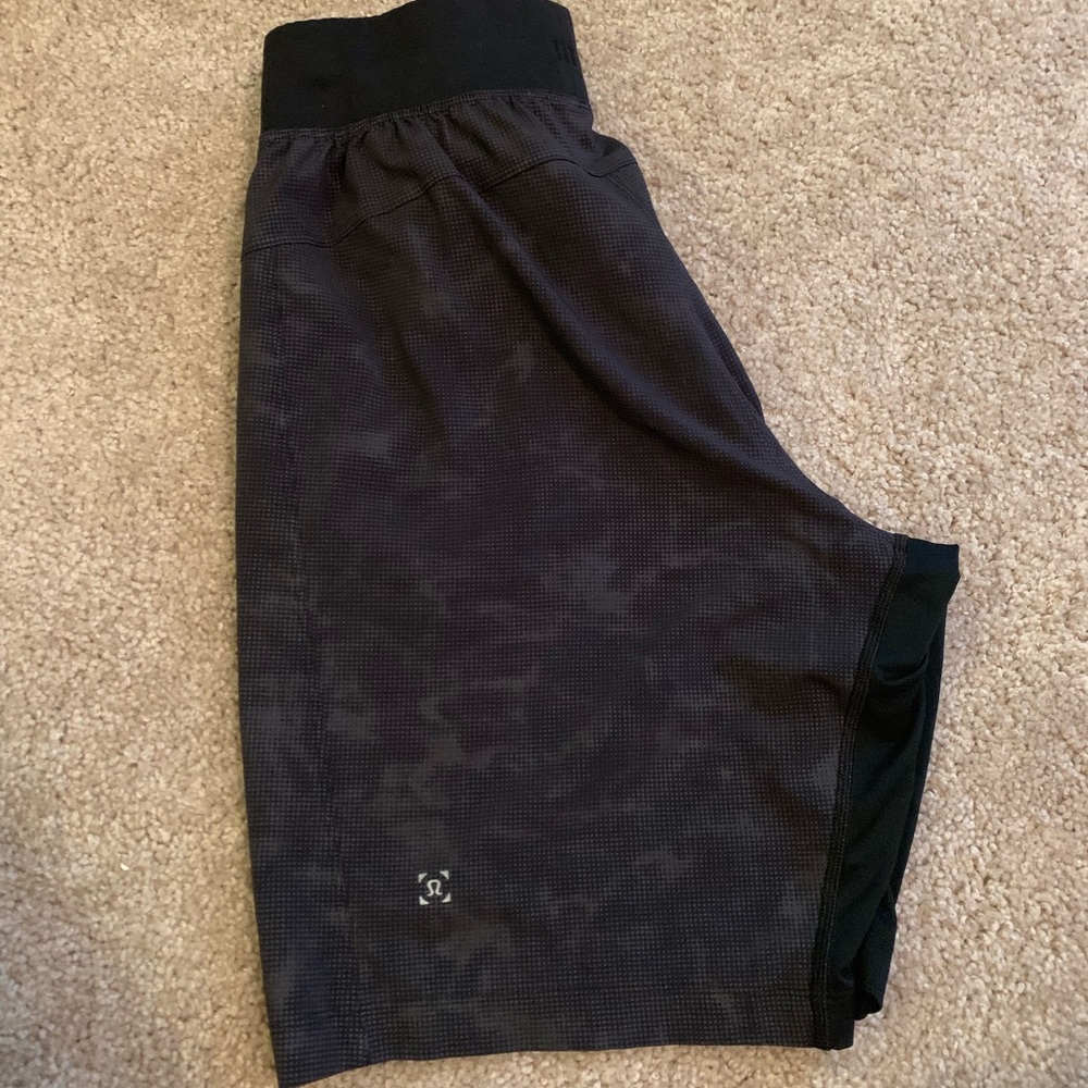Men’s Lululemon shorts!